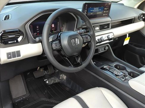 New 2026 Honda Pilot EX-L image 3