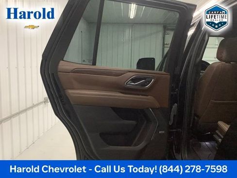 Used 2023 Chevrolet Tahoe High Country image 13