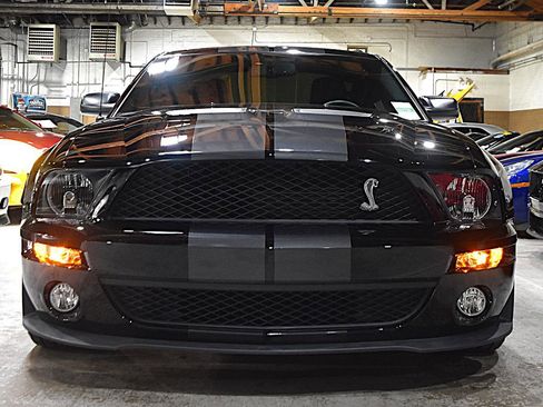 Used 2009 Ford Mustang Shelby GT500 image 2