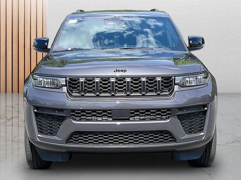New 2026 Jeep Grand Cherokee L 4WD image 3