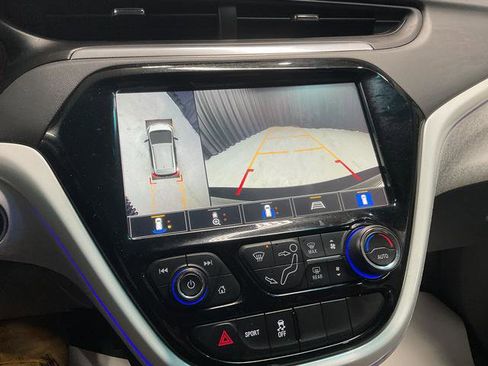 Used 2021 Chevrolet Bolt Premier w/ Infotainment Package image 23