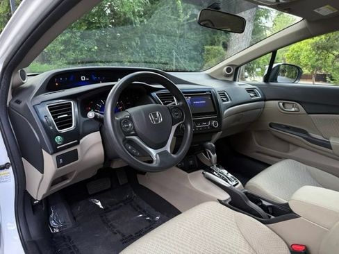 Used 2015 Honda Civic SE image 9