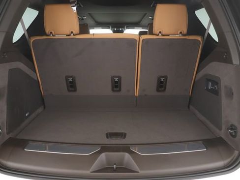 Used 2025 Cadillac Escalade Premium Luxury w/ Touring Package image 32