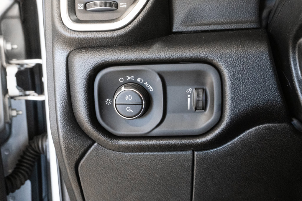 New 2027 RAM 3500 Big Horn AWD/4WD image 16