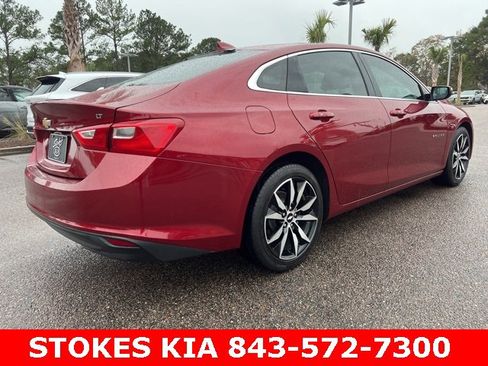 Used 2017 Chevrolet Malibu LT image 5