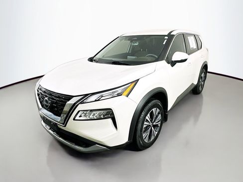 Used 2022 Nissan Rogue SV AWD/4WD image 3