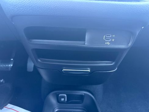 New 2026 Chrysler Pacifica Select FWD image 23