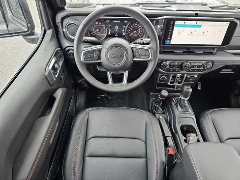 New 2026 Jeep Wrangler Unlimited Sahara AWD/4WD image 7