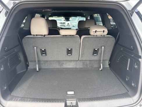 New 2026 GMC Acadia Elevation w/ Black Edition FWD image 29