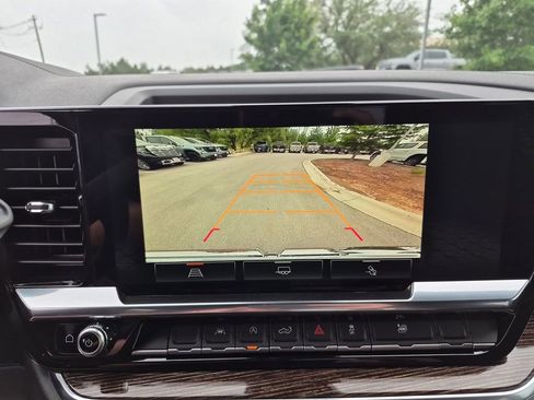 New 2026 GMC Sierra 1500 SLE w/ Preferred Package RWD image 31