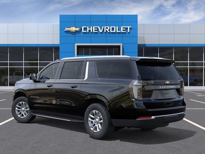 New 2026 Chevrolet Suburban LT w/ Comfort Package