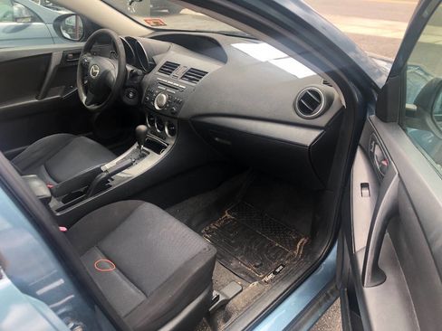 Used 2011 MAZDA MAZDA3 i Sport image 4