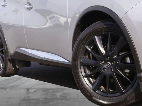 Used 2024 Nissan Murano SL image 3