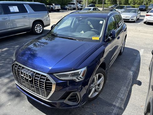 Used 2022 Audi Q3 2.0T Premium Plus w/ Premium Plus Package AWD/4WD image 1