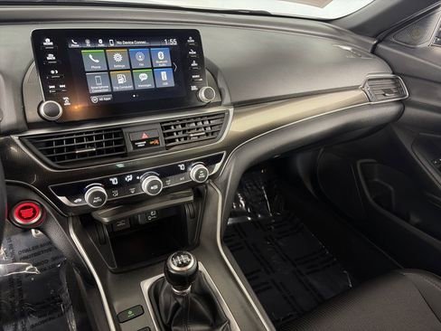 Used 2019 Honda Accord Sport image 4