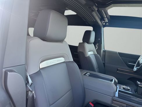 New 2025 GMC Hummer EV 2X image 16