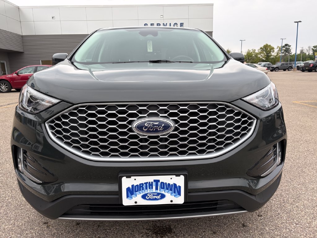 Used 2024 Ford Edge SEL w/ Convenience Package AWD/4WD image 3