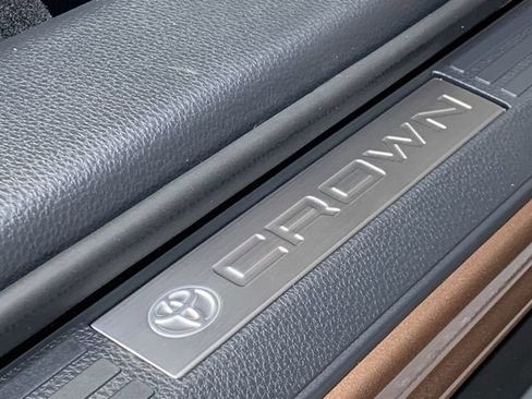 Used 2025 Toyota Crown Signia w/ Advanced Technology Package AWD/4WD image 13