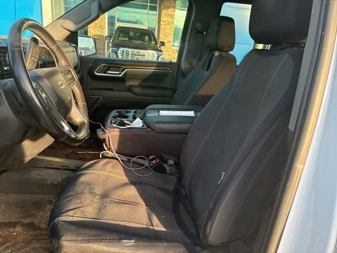 Used 2022 Chevrolet Silverado 1500 LT Trail Boss image 11