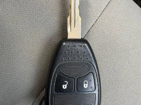 Used 2010 Jeep Wrangler Unlimited Rubicon AWD/4WD image 25