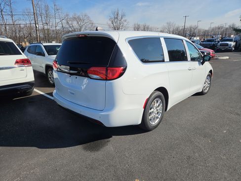 New 2026 Chrysler Voyager LX FWD image 3