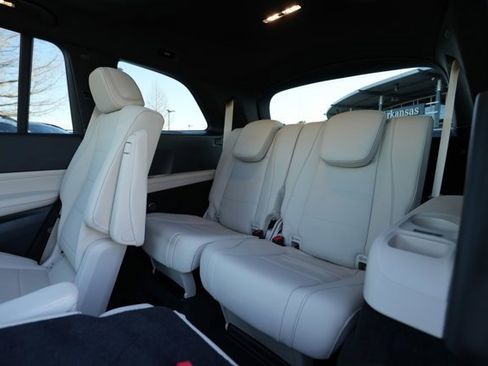 Certified 2025 Mercedes-Benz GLS 450 GLS 450 w/ AMG Line Exterior image 46