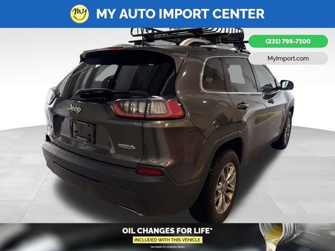 Used 2019 Jeep Cherokee Latitude Plus w/ Comfort/Convenience Group image 7