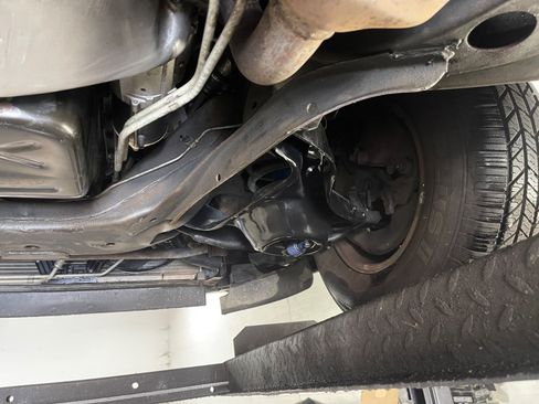 Used 1995 Cadillac Fleetwood Brougham RWD image 90
