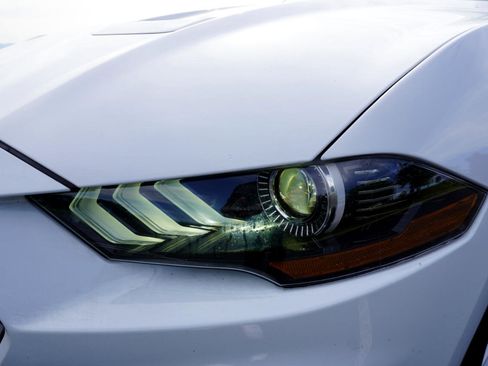 Used 2022 Ford Mustang GT Premium w/ Equipment Group 401A image 10