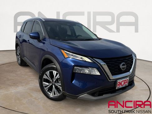 Used 2022 Nissan Rogue SV w/ SV Premium Package FWD image 1