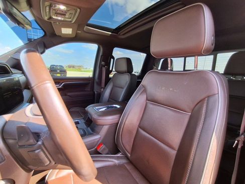 Used 2022 GMC Sierra 1500 Denali w/ Denali Reserve Package image 12