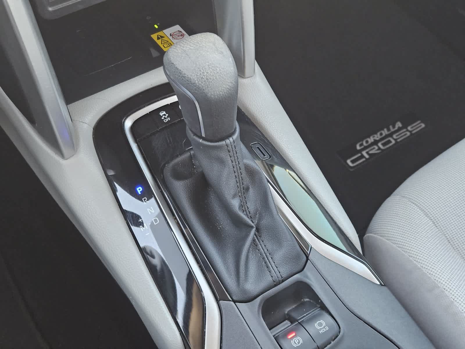 Used 2022 Toyota Corolla Cross LE FWD image 18