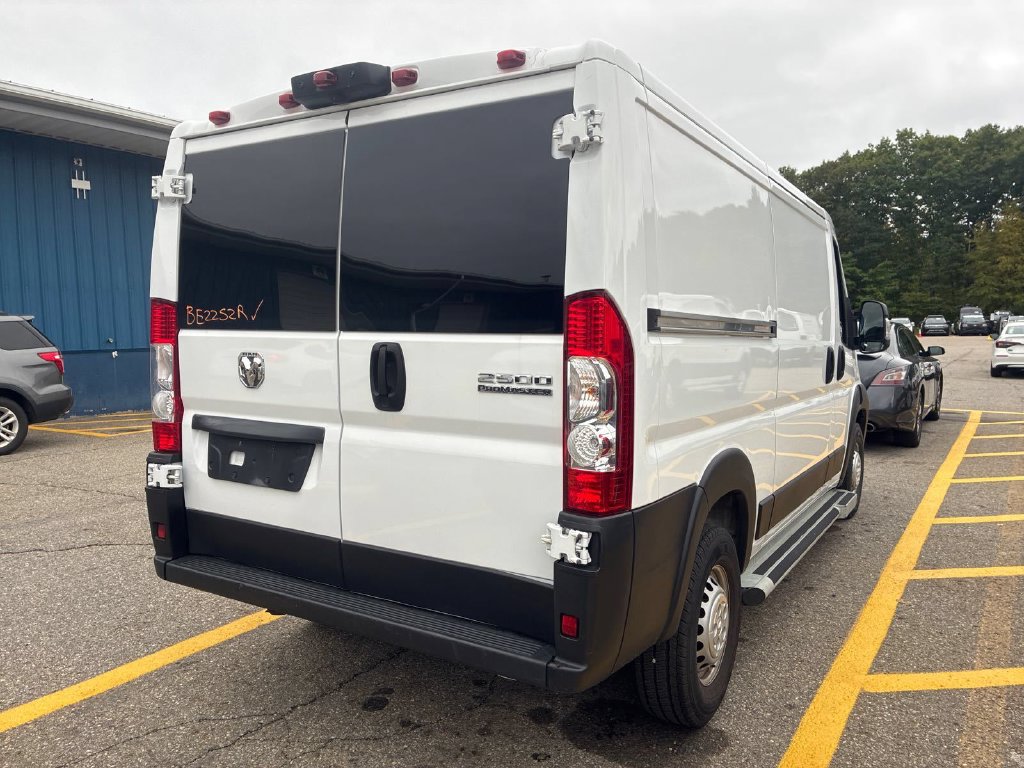 Used 2025 RAM ProMaster 2500 w/ U-Haul Equipment Group FWD image 3