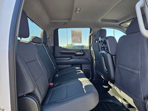 Used 2024 Chevrolet Silverado 1500 LT w/ Z71 Off-Road Package AWD/4WD image 12