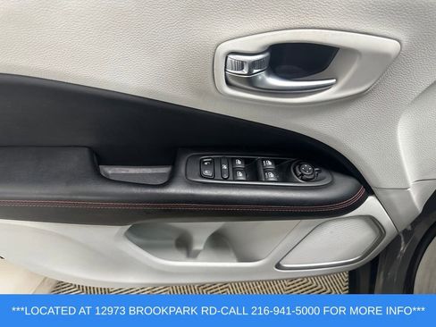 Used 2019 Jeep Compass Limited AWD/4WD image 8