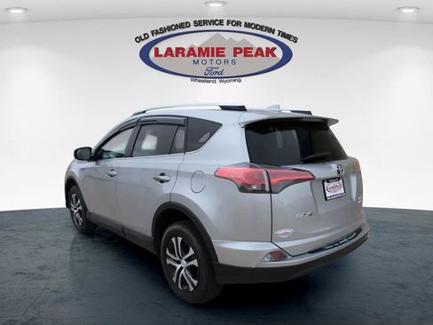 Used 2016 Toyota RAV4 LE image 8