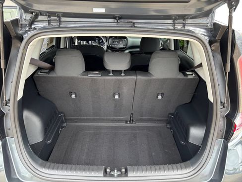 Used 2025 Kia Soul LX w/ LX Technology Package FWD image 29