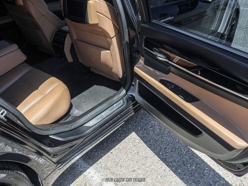 Used 2011 BMW ALPINA B7 LWB RWD image 37