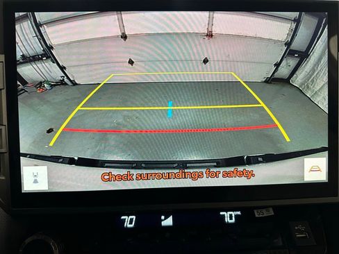 Used 2025 Toyota Tundra Limited image 39