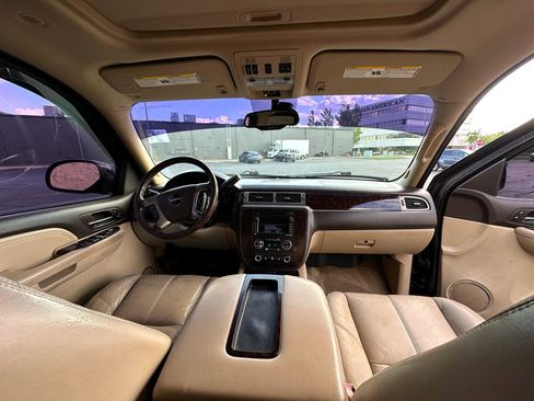 Used 2009 GMC Yukon Denali image 12