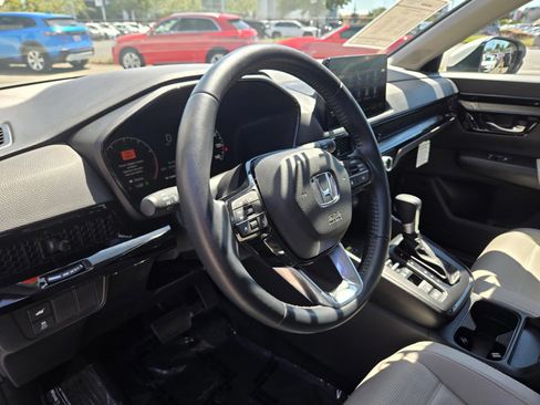 Used 2025 Honda CR-V EX-L image 13