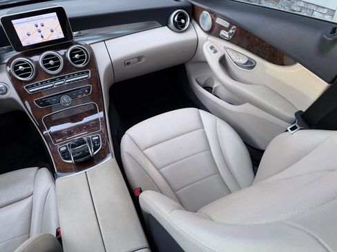 Used 2015 Mercedes-Benz C 300 4MATIC Sedan image 10