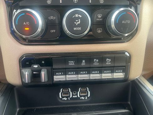 Used 2022 RAM 2500 Laramie w/ Body Color Bumper Group AWD/4WD image 27