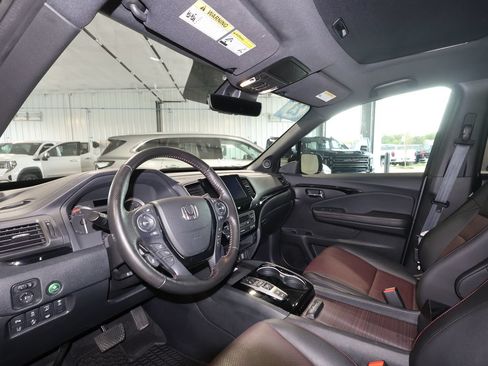 Used 2023 Honda Ridgeline Black Edition image 8