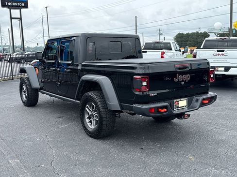 Used 2025 Jeep Gladiator Mojave AWD/4WD image 8