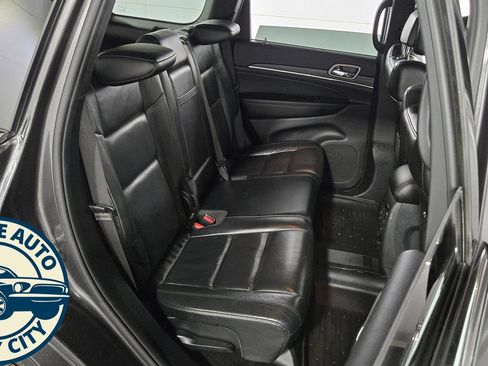 Used 2019 Jeep Grand Cherokee Limited AWD/4WD image 37