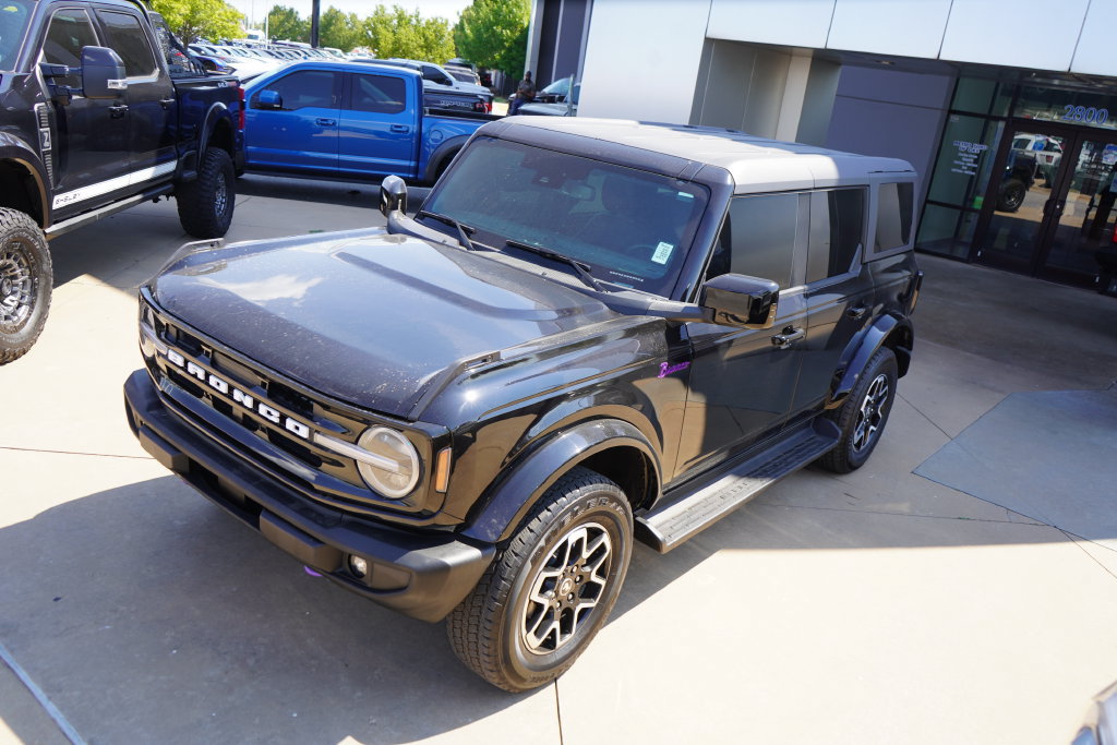 Certified 2025 Ford Bronco Outer Banks AWD/4WD image 14