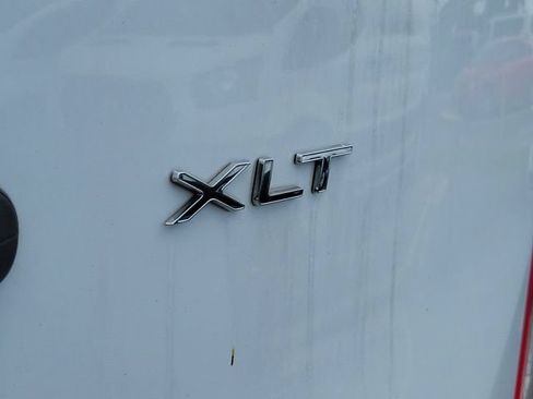 Used 2023 Ford Transit 350 XLT RWD image 5