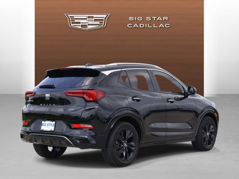 Used 2025 Buick Encore GX Sport Touring w/ Advanced Technology Package FWD image 5