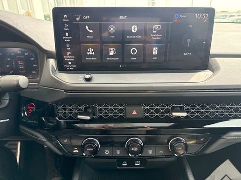 Used 2024 Honda Accord Sport image 17